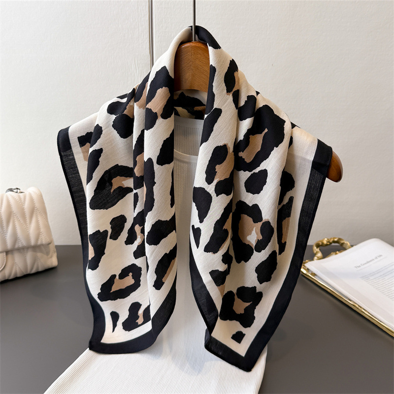 Silk Neck Scarf - Leopard print spring-summer 70% faux silk